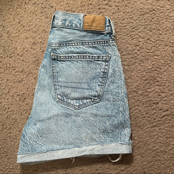 🛑SOLD🛑American Eagle distressed Mom Shorts SZ 0 - Picture 6 of 10